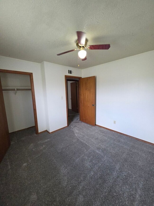 Building Photo - 1208 S Frankfort Ave