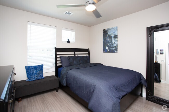 Interior Photo - Aria Grand