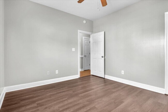 Building Photo - 164 Backfield Pl
