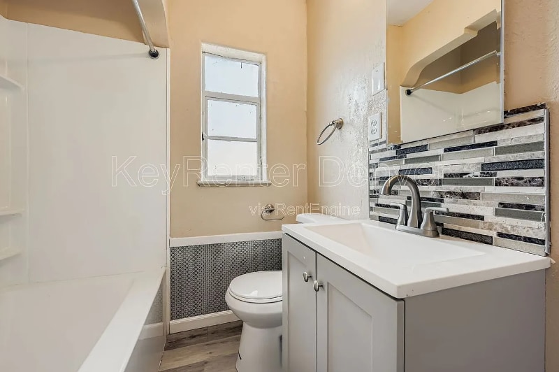 Building Photo - 4825 W 14th Ave