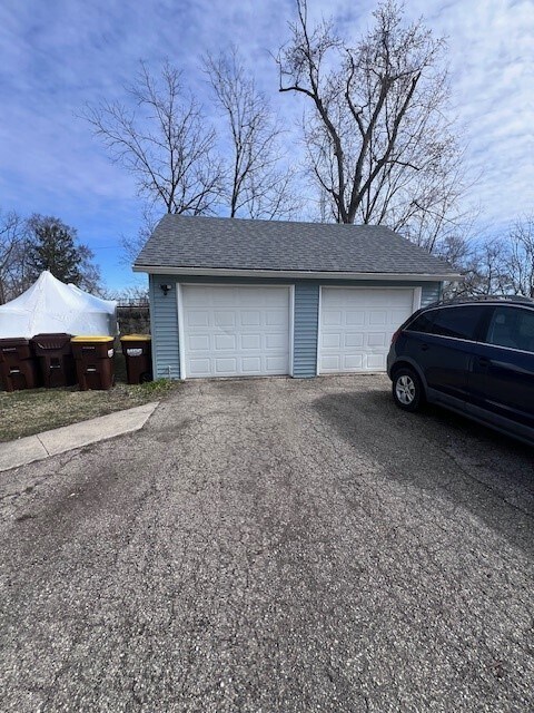 Building Photo - 317 Lake Ave