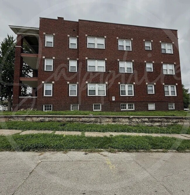 Building Photo - 853 Barnett Ave