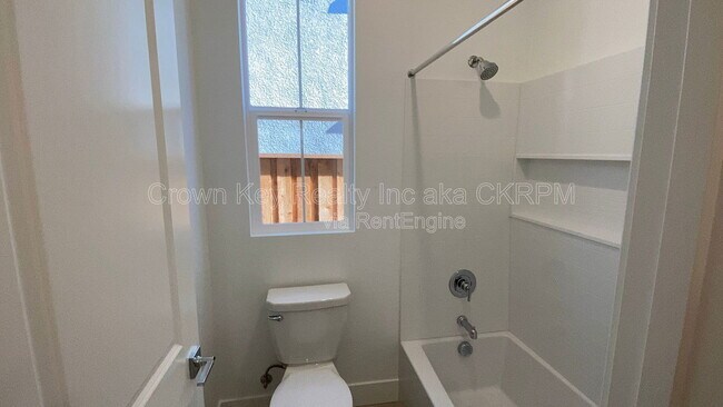 Building Photo - 2703 Joshua St