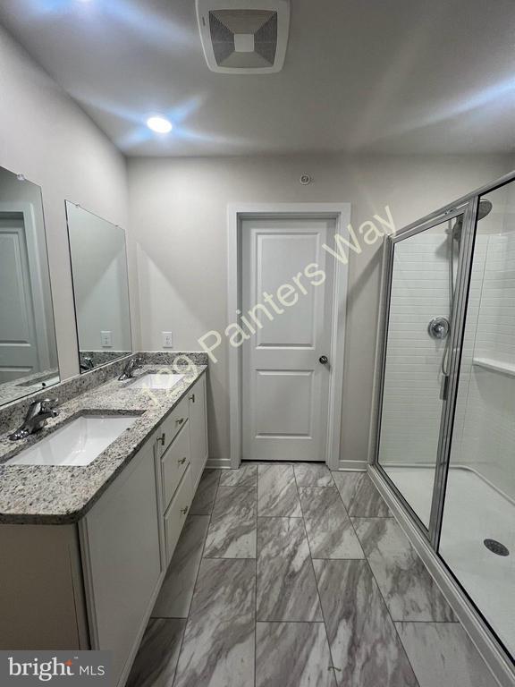 Building Photo - 129 Painters Wy