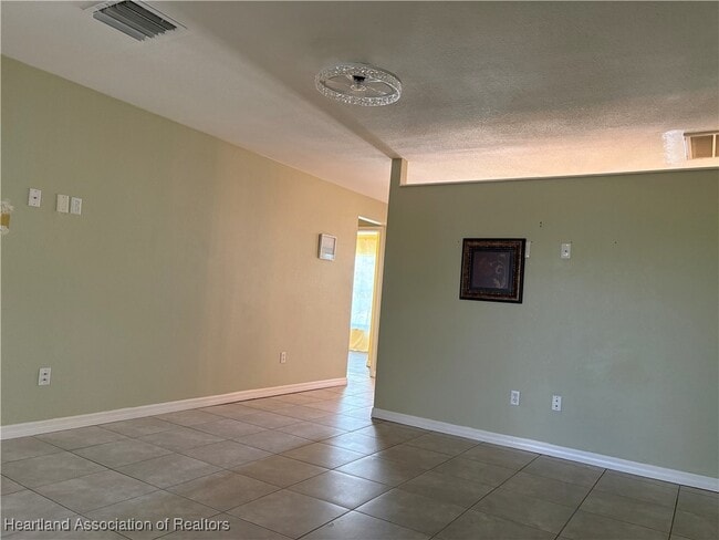 Building Photo - 4704 Mercado Dr