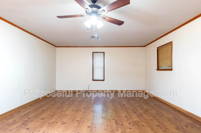 Building Photo - 9317 N Sherwell Dr