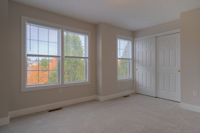 Building Photo - Available for the 2026-2027 lease term.