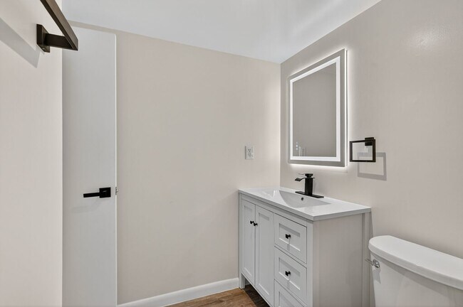 Building Photo - Gorgeously renovated 3BR/2BTH in Beltsville, MD. Ready for immediate move-in!!!