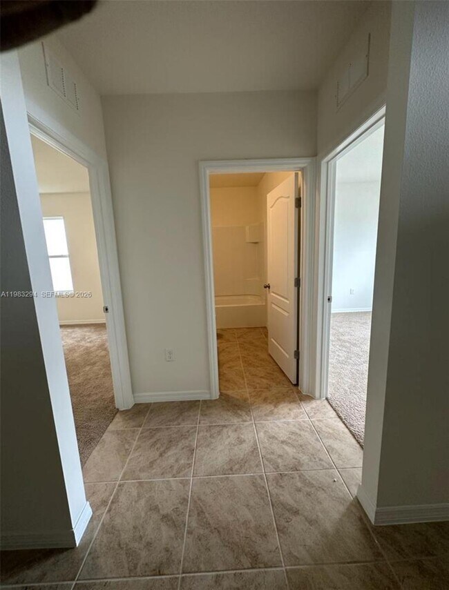 Building Photo - 3902 Resting Robin Ave