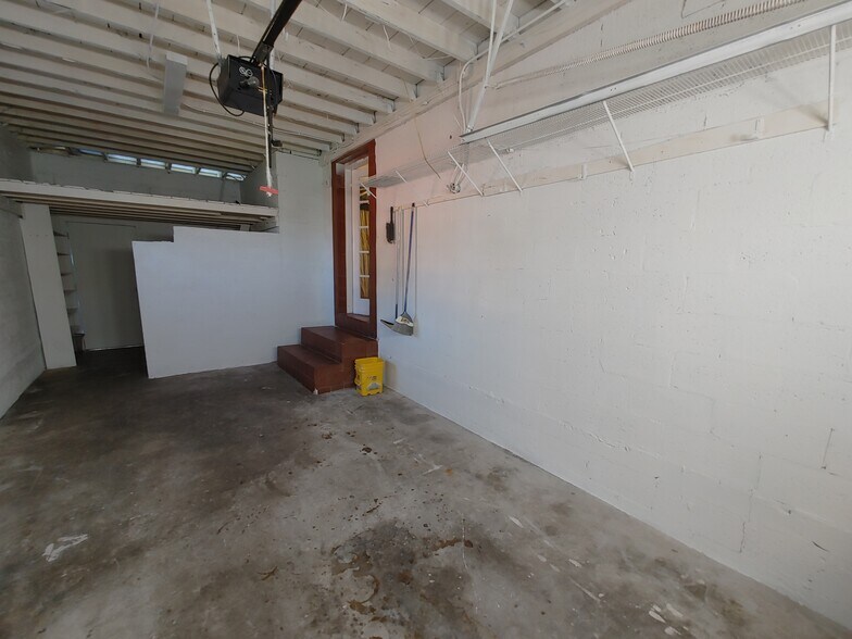 Building Photo - 14901 NW 9th Ct