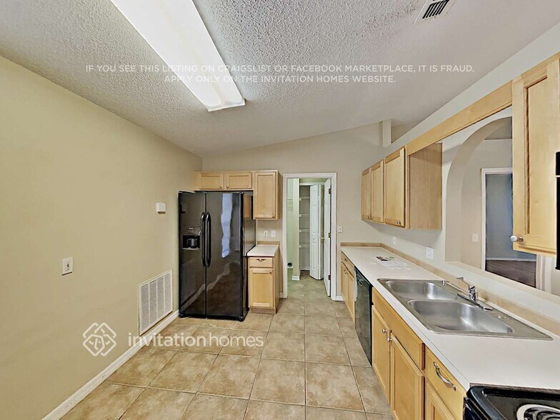 Building Photo - 2131 Marisol Loop