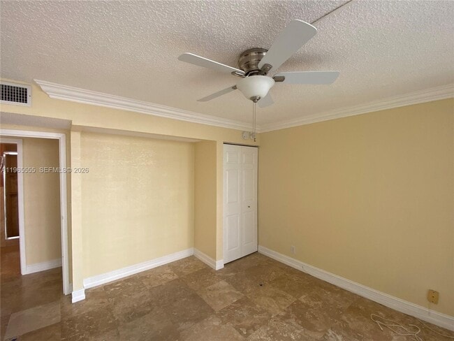 Building Photo - 2049 S Ocean Dr