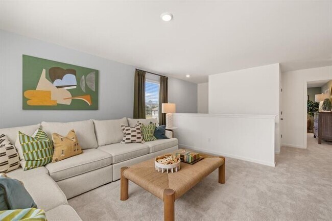 Building Photo - 465 Madison Lakeview Dr