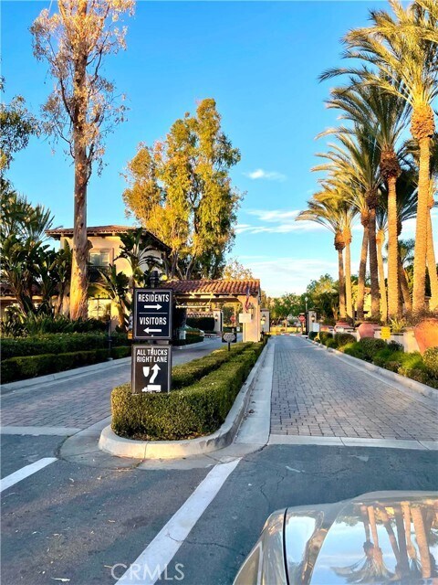 Building Photo - 1007 Terra Bella