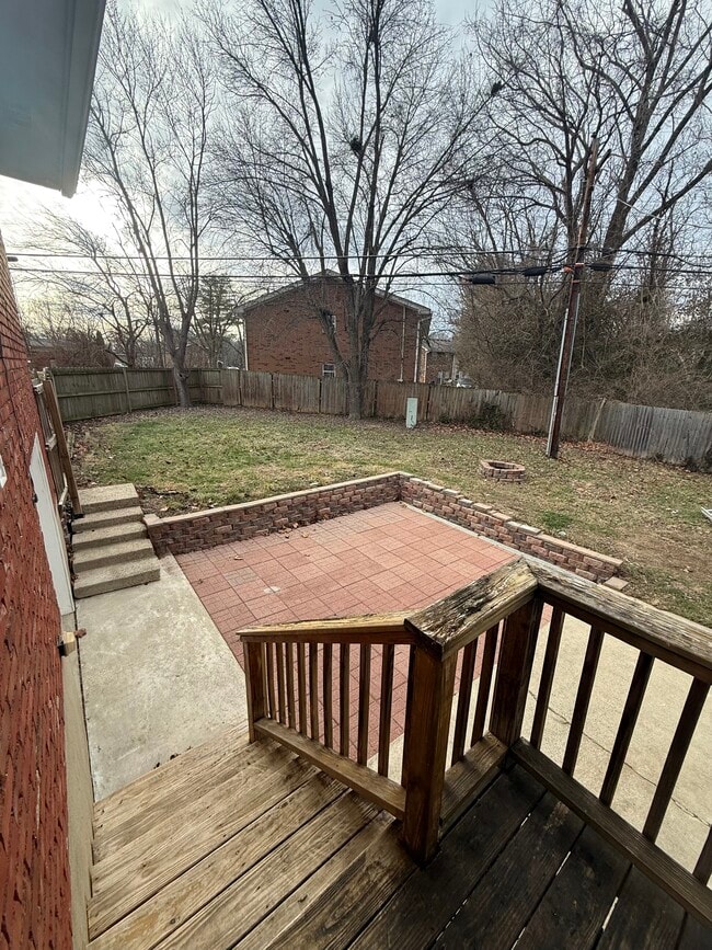 Building Photo - 1815 Tennyson Dr