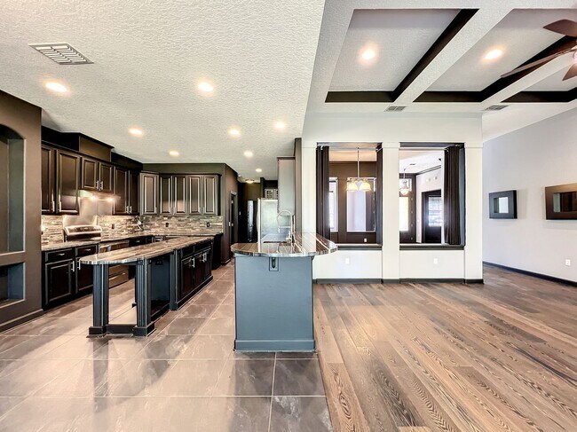 Building Photo - Gated, Lake Nona Luxury