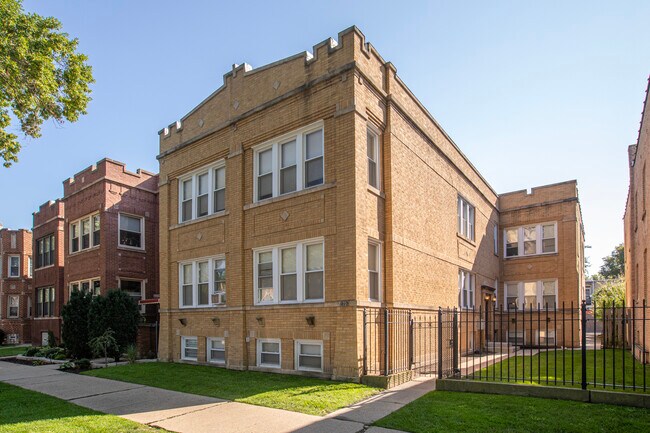 Building Photo - 5731 N Washtenaw Ave