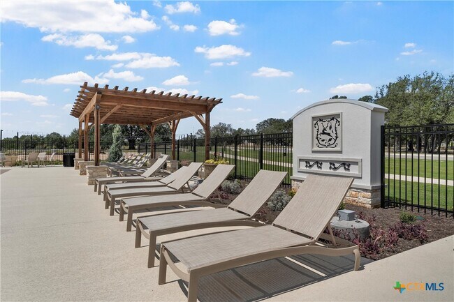 Building Photo - 209 Villars Dr