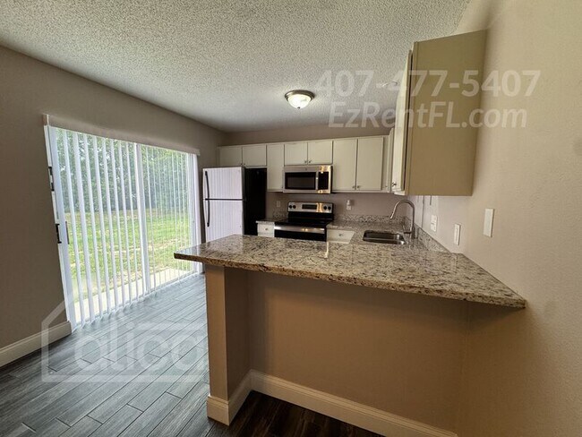 Building Photo - 3756 Dartford Dr