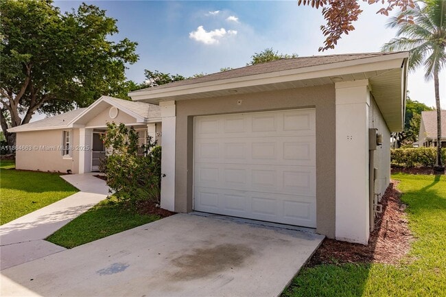 Primary Photo - 2235 SE 6th Ct