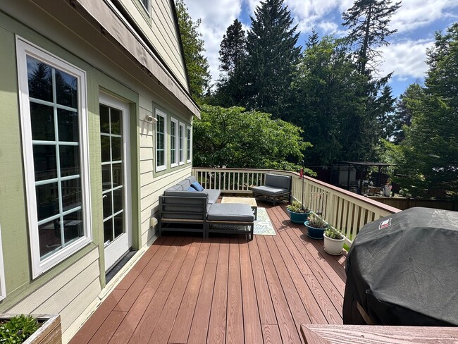 Building Photo - Briercrest ~ North Seattle Home
