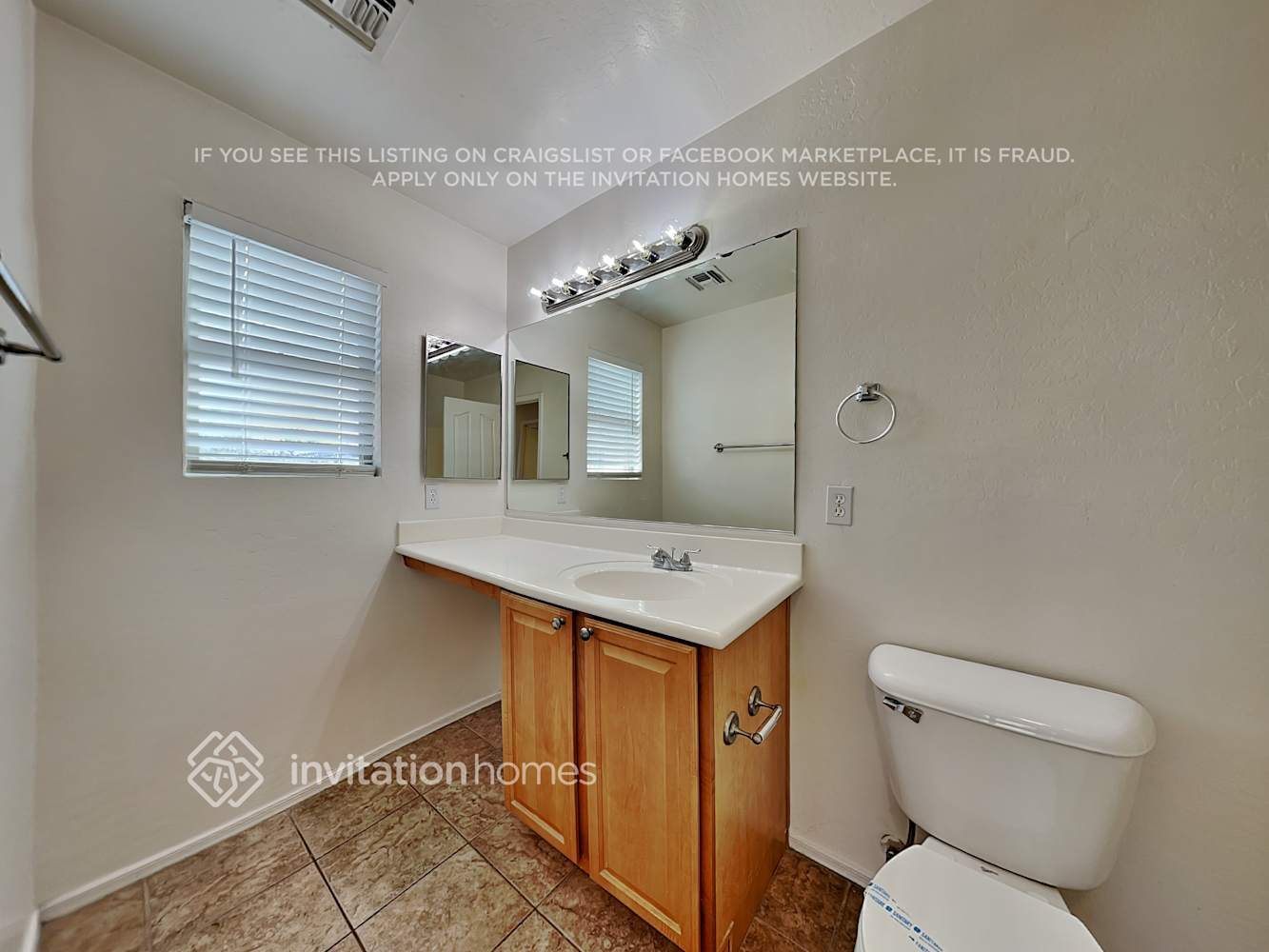 Building Photo - 11166 W McKinley St