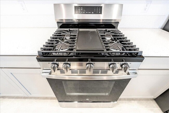 Building Photo - 11177 Fernbrook Dr