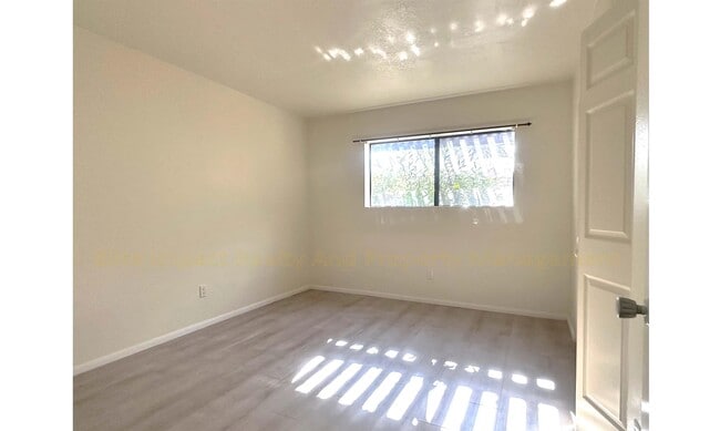 Building Photo - 5253 N Tigua Dr