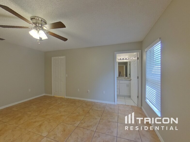 Building Photo - 1301 Wildberry Ln