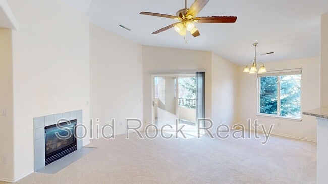 Building Photo - 3975 Riviera Grove