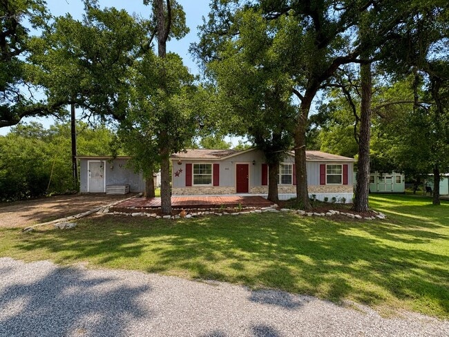 Building Photo - 402 Co Rd 126A