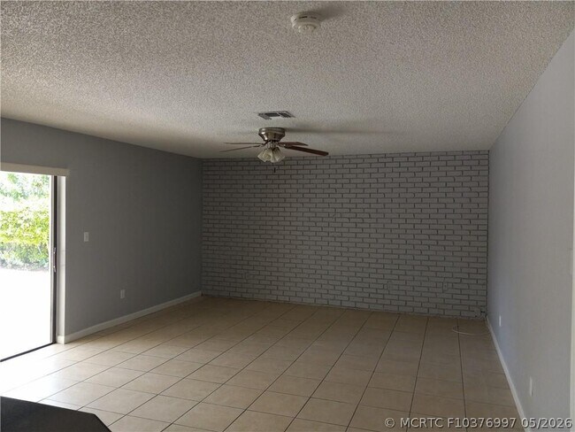 Building Photo - 5151 SW 101st Ave