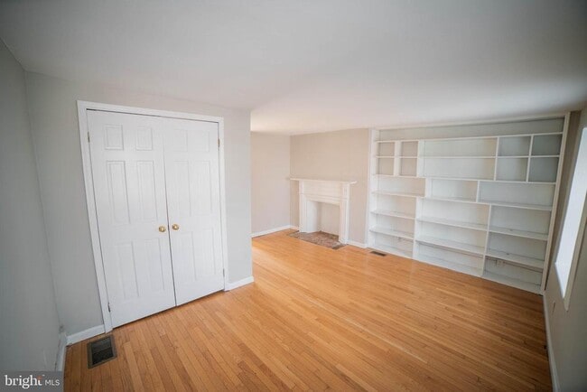 Building Photo - 1107 N 3rd St