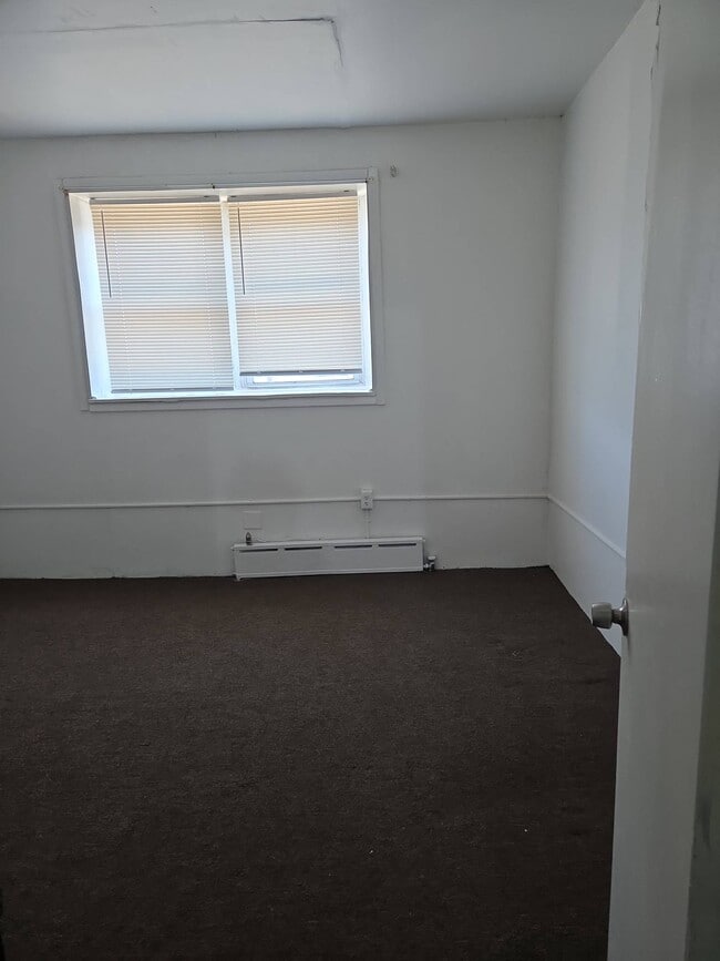 Building Photo - 2608 S Fairhill St