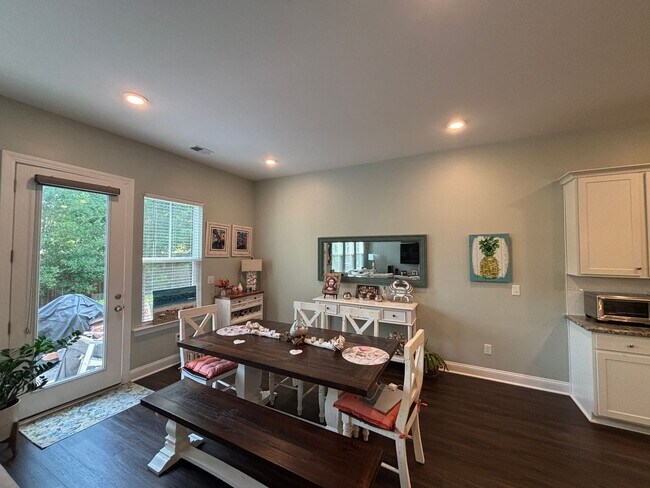 Building Photo - Spacious 4BR Townhome in Mount Pleasant | 2-Car Garage | Built 2020 | 2200 Sq Ft