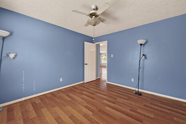 Building Photo - 4218 Meadowchase Ln