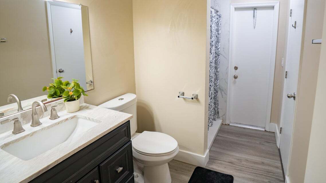 Building Photo - 8844 Marge Ct