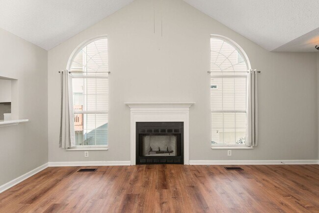Building Photo - Highly sought after Chesney Glen division....