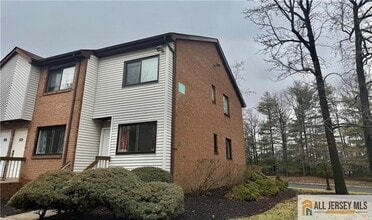 Building Photo - 3619 Birchwood Ct