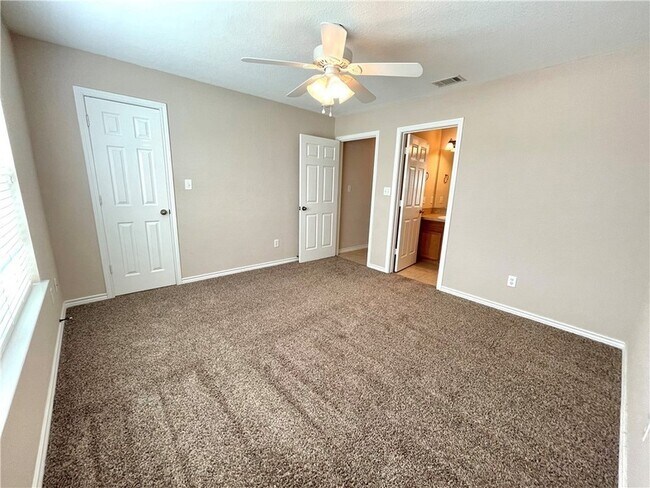 Building Photo - 3538 Paloma Ridge Dr