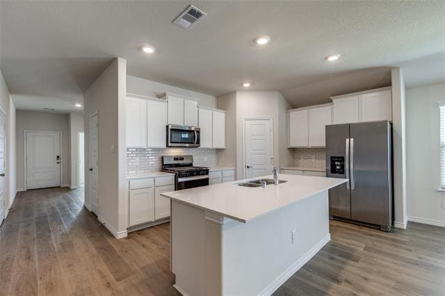 Building Photo - 5237 Sandrine Ave