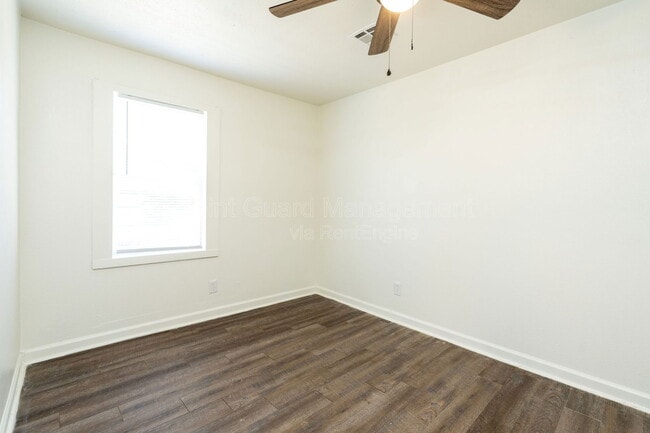 Building Photo - 4471 E Boston Dr