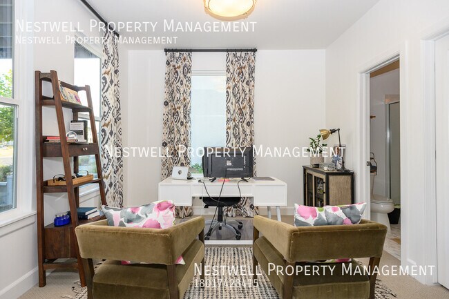 Building Photo - Newer 4-bed Townhome in South Jordan