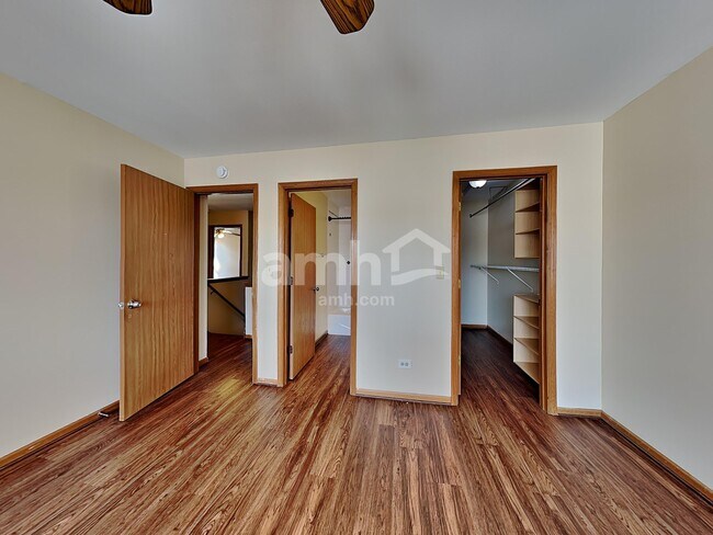 Building Photo - 4506 W Riverside Dr