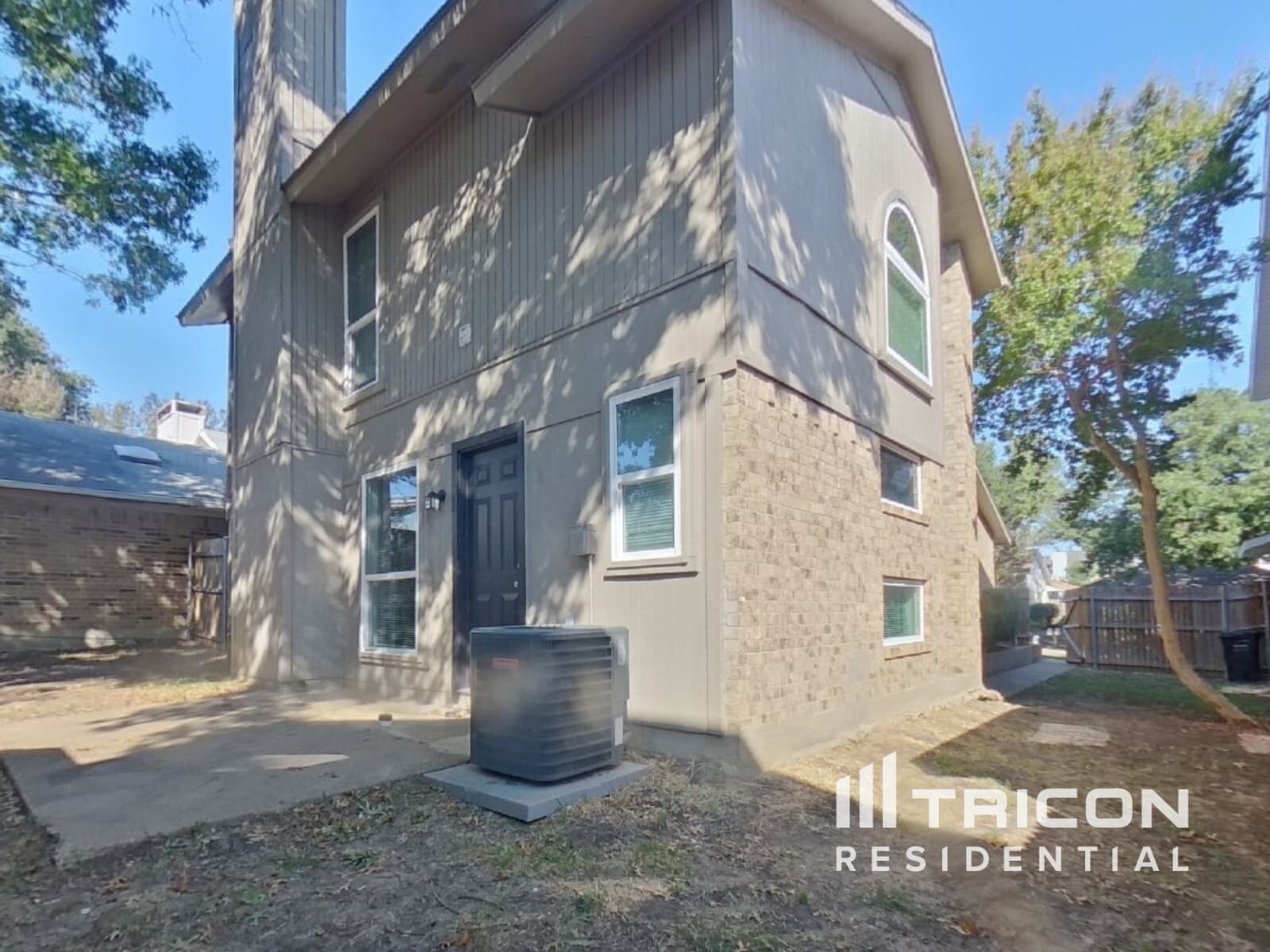 Building Photo - 616 Via Miramonte