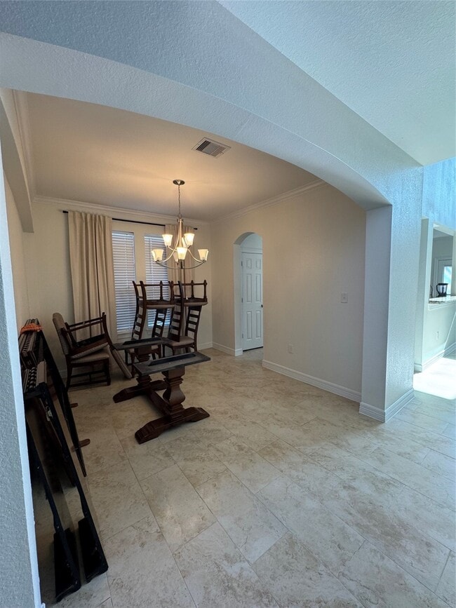 Building Photo - 1110 Hector Ave