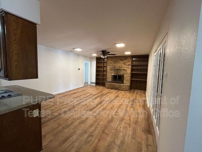 Building Photo - 8913 Sirocka Dr