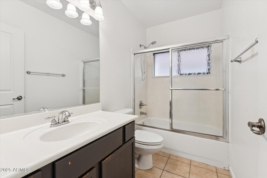 3rd bathroom - 330 S Farmer Ave