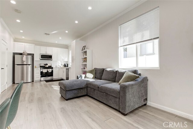 Building Photo - 10531 Greenburn Ave