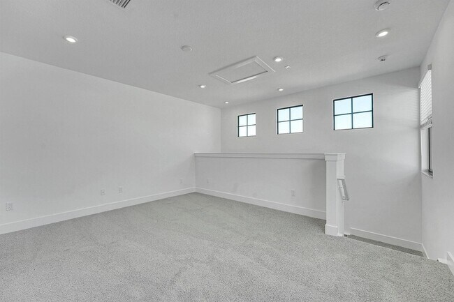 Building Photo - 13908 Vivant Dr